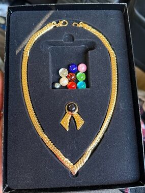 Vintage Joan Rivers Gold-Tone Multi Colored interchangeable cabochons Necklace